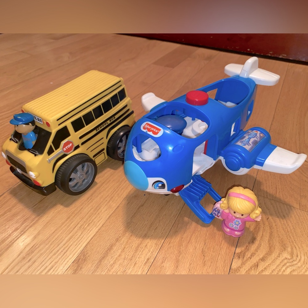 FisherPrice Little People Travel Together Airplane(discontinued)+Soft School Bus